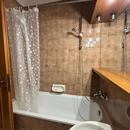 Emma's Eden - Larihome A51
